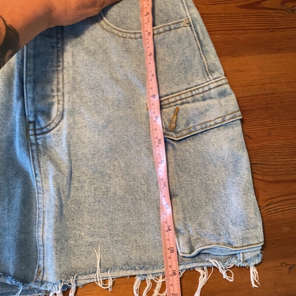 Signature 8 cargo denim mini skirt size Medium - Picture 9 of 10